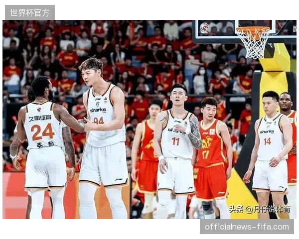 少帅卢伟临场调度能力备受肯定，其防守反击理念重塑上海男篮冠军气质